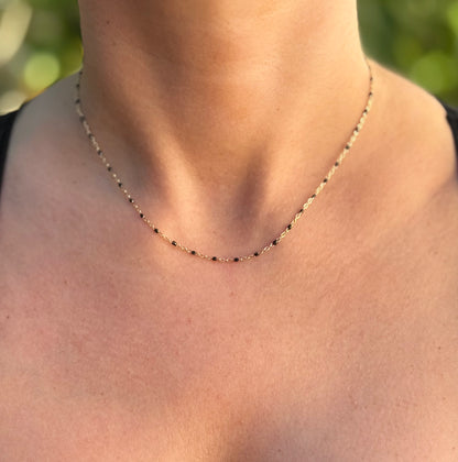 Collier émaillé P noir
