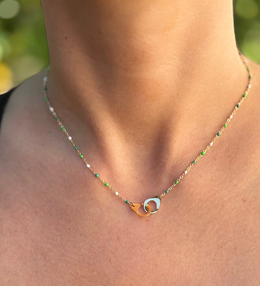 Collier menottes P vert et blanc